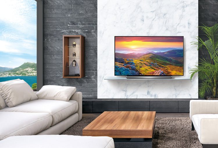 NOILE TELEVIZOARE LG OLED PENTRU HOTELURI REDEFINESC LUXUL ȘI EXPERIENȚA CINEMATOGRAFICĂ  WU960H oferă o experiență cinematografică pe un afișaj atât de subțire încât poate fi susținut de magneți, iar seria EU961H ajută hotelurile să ofere oaspetilor o experiență luxoasă