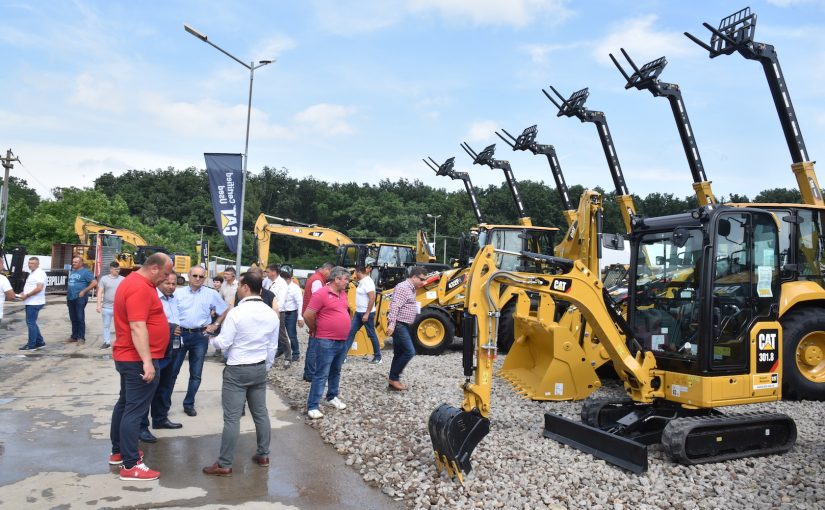 Bergerat Monnoyeur: Roadshow Caterpillar 2019