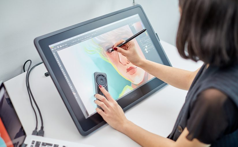 Wacom Cintiq 22 este soluţia perfectă pentru pentru cei care studiază arta și design-ul